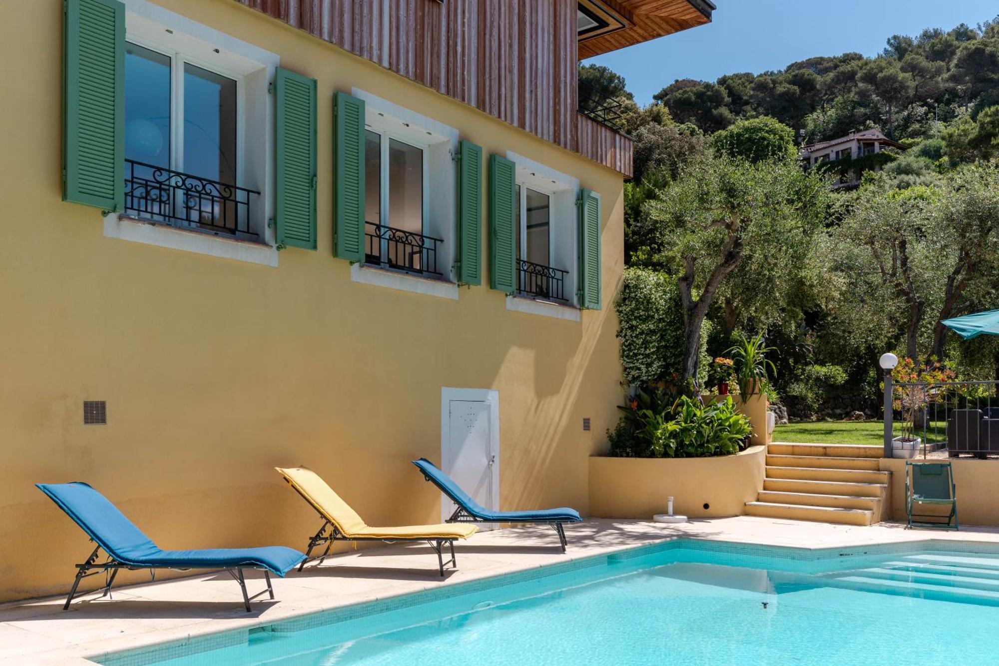 Summertime Villa Nice
