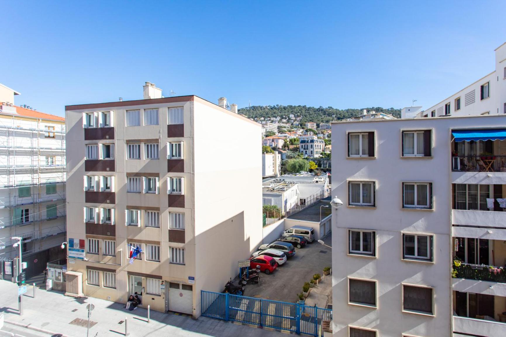 Apartment L12 Port Window 1bedroom Wifi 5mins & Nice's Cap Nice