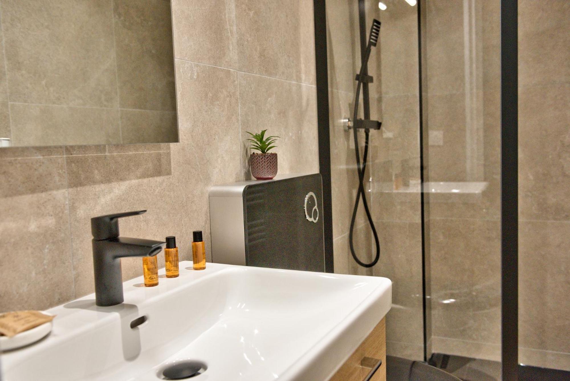 Cosy Hypercentre De Nice