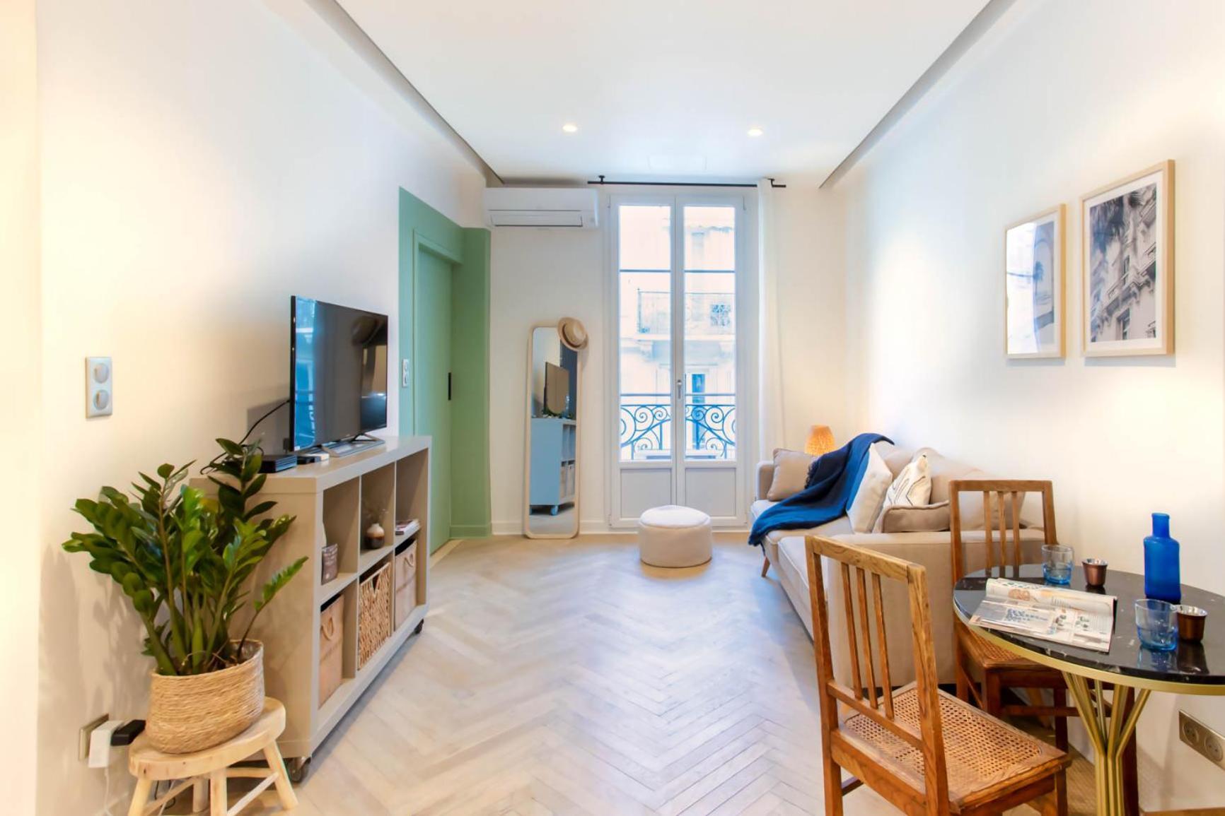 Apartment L48 Smart 1 Bdr Ac. Centre 10mins Sea Nice