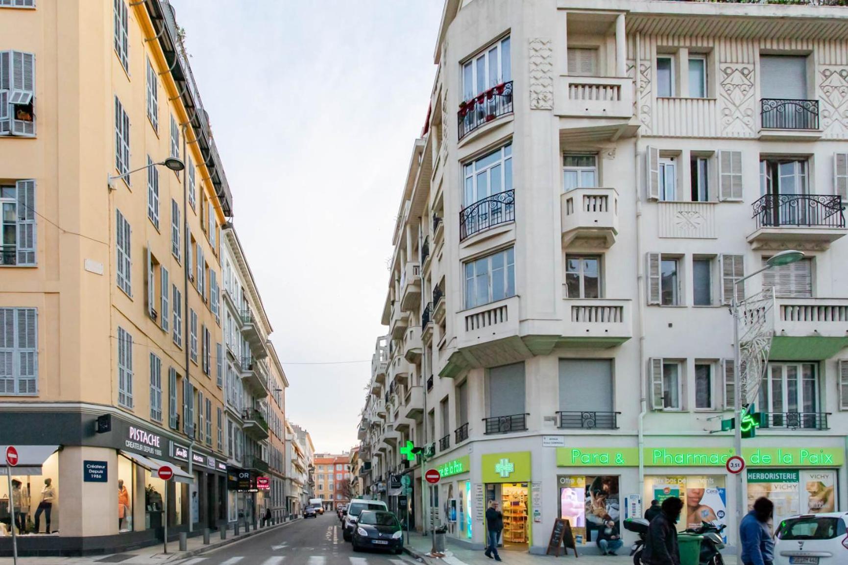 L48 Smart 1 Bdr Ac. Centre 10mins Sea * Nice