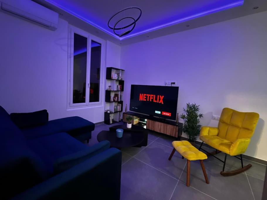 Apartment Chic Renovated 2 Bedroom Entire Or Only Private In Liberation In With Garage On Demand, Ac, Wi-fi And Tram Access Nice