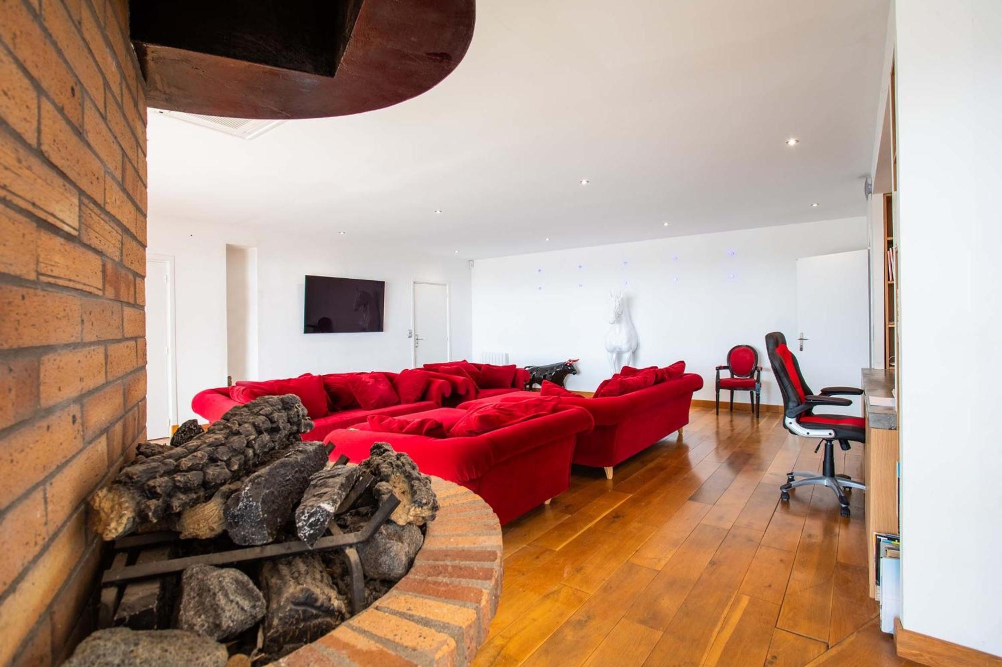 Adriana Vi4411 By Riviera Homes *