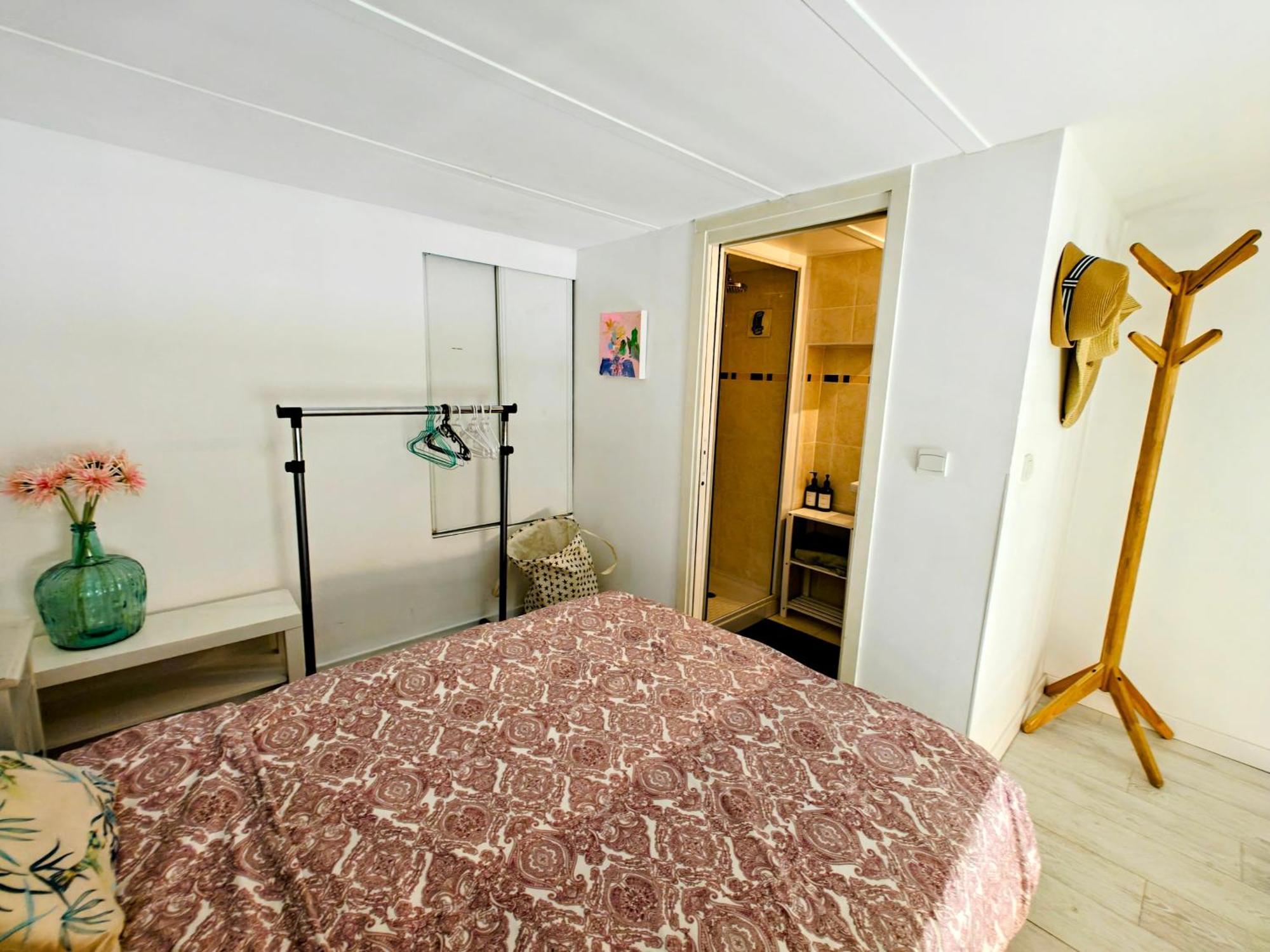 Duplex Central Close Beaches And Shops And Balcony *