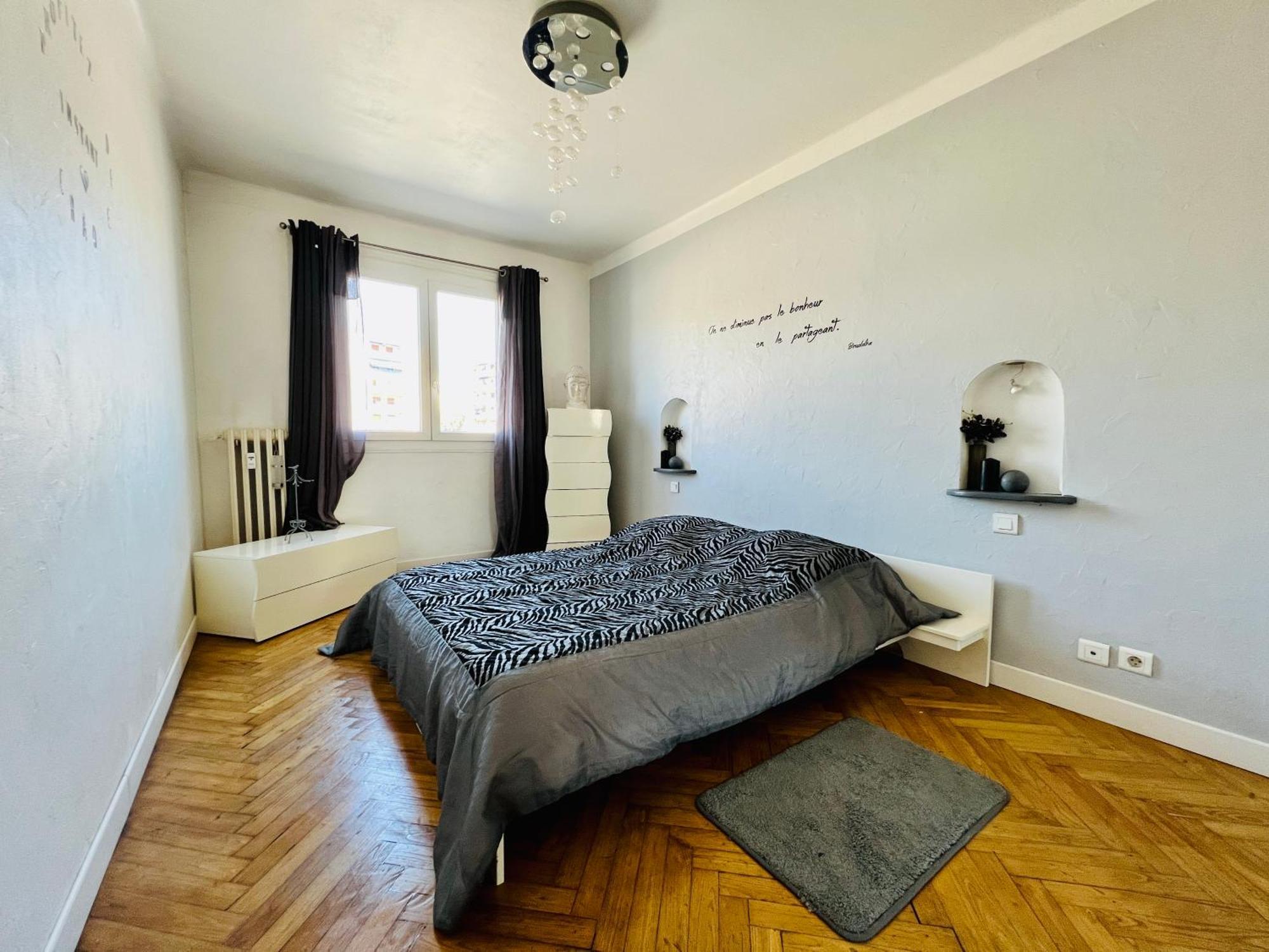 Apartment 3 Pieces Arenas Ouest *