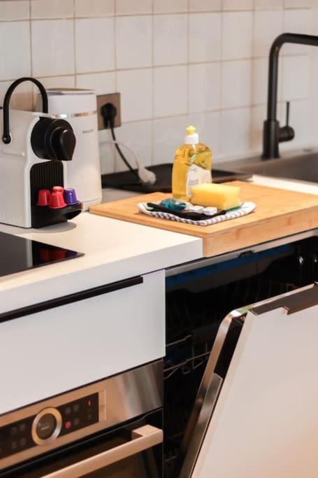 Angleterre 4 - Grand Studio Equipe Avec Mezzanine Apartment