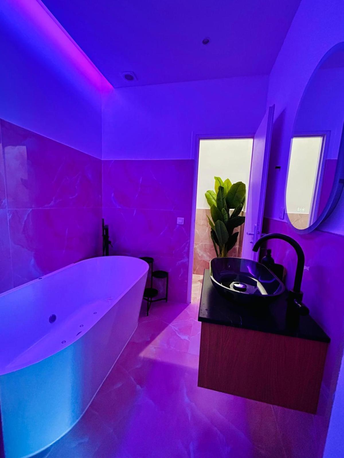 Intimate Escape - Seaside - Ac - Wifi * Nice