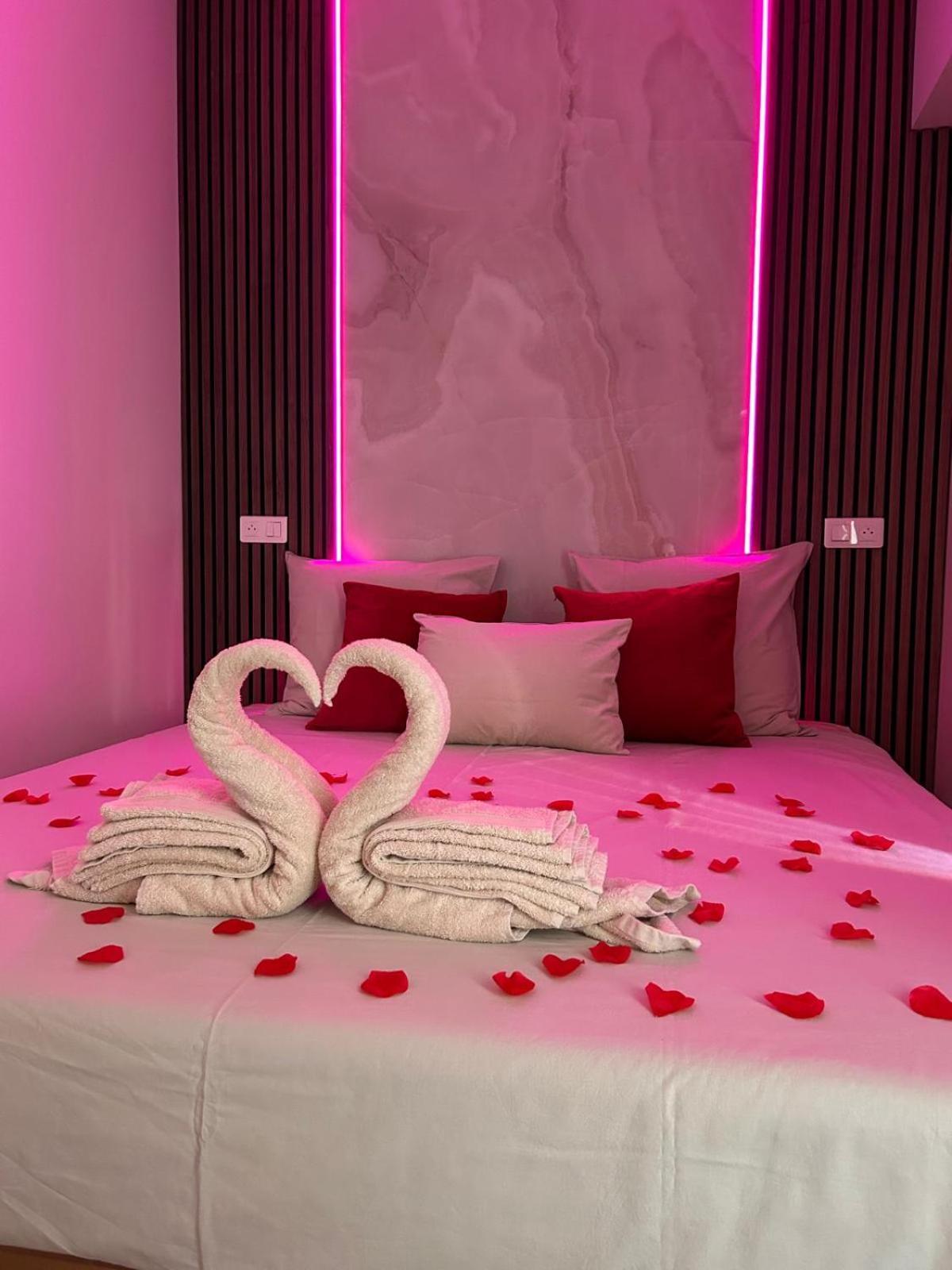 Intimate Escape - Seaside - Ac - Wifi Apartment *