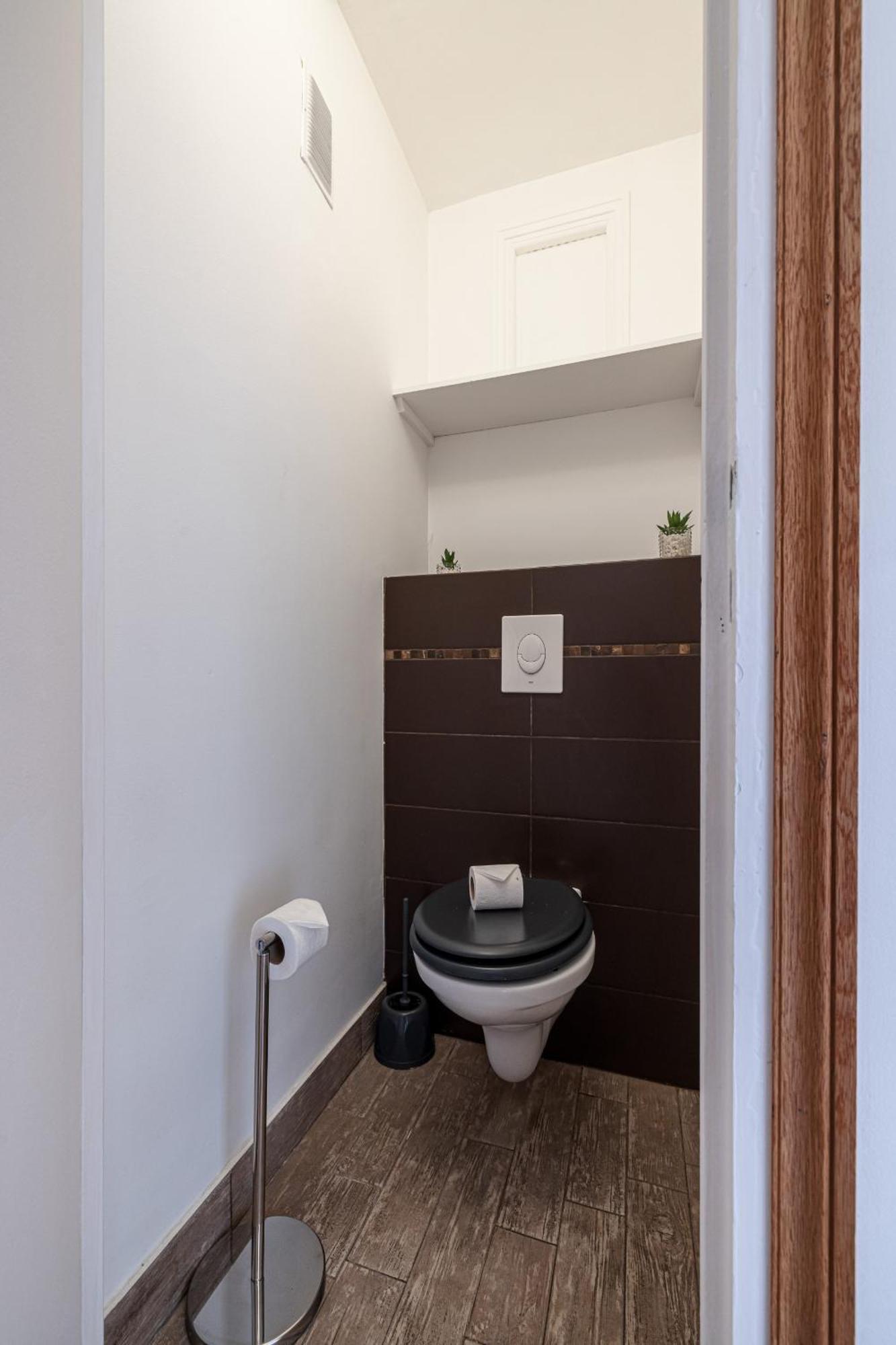 Open Sky Terrace Lage 1 Bdr & Parking Apartment Nice
