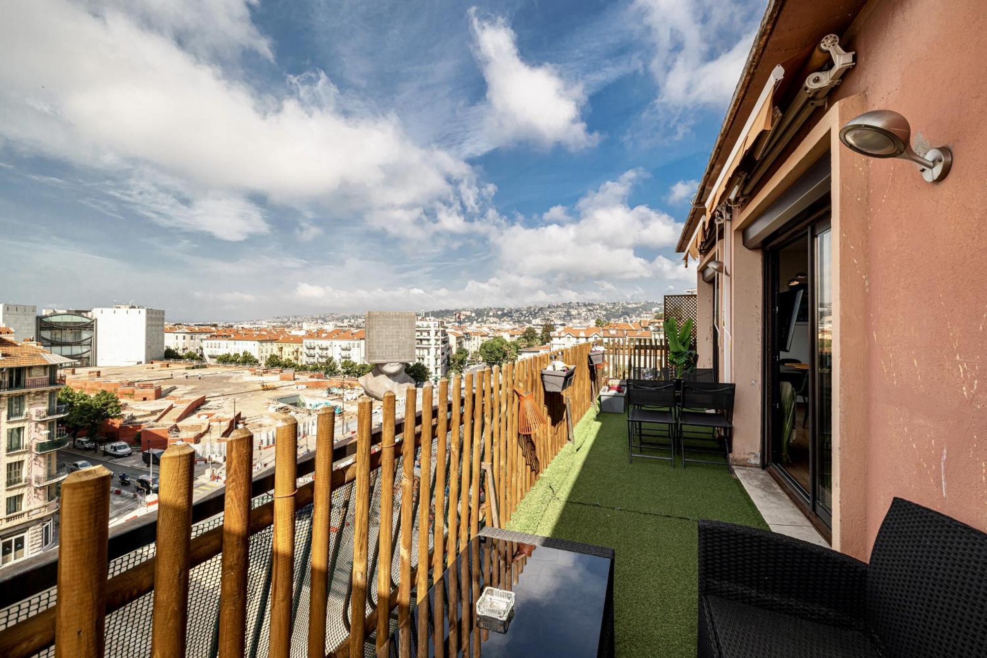 Apartment Open Sky Terrace Lage 1 Bdr & Parking Nice