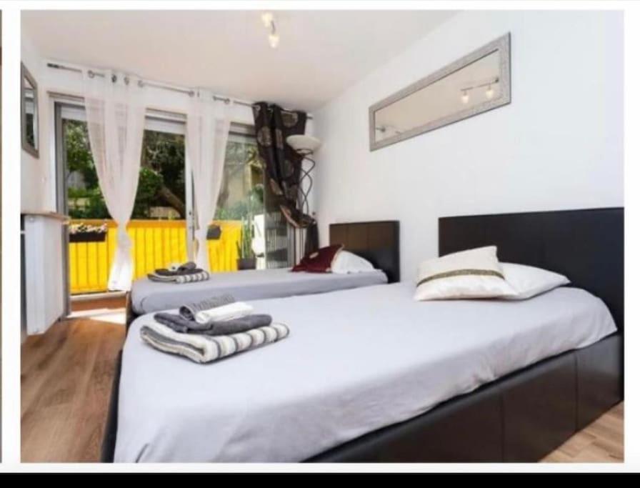 Magnificent 3 Rooms-sea View-terrace-pool Apartment