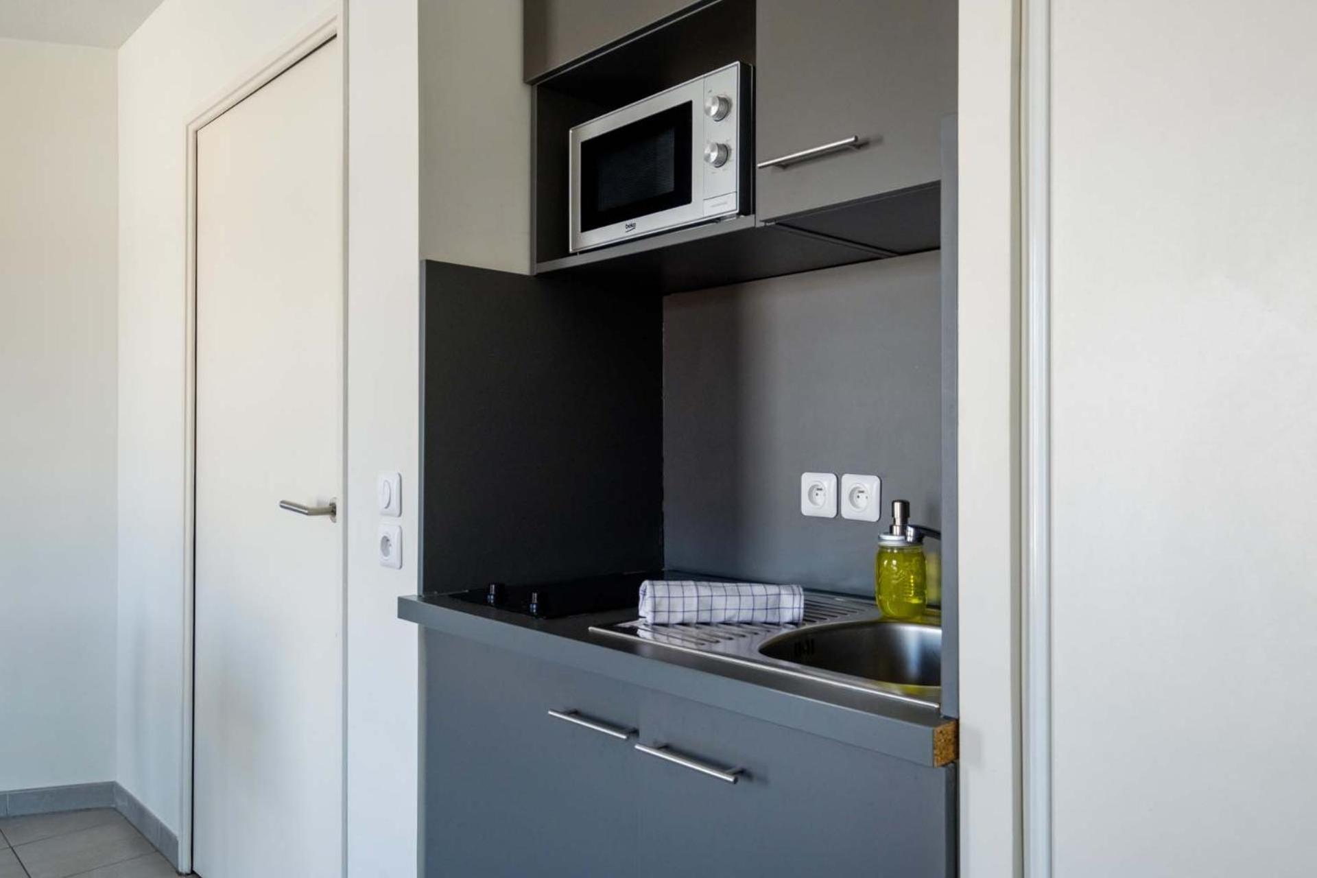 Student Factory Apartment Nice