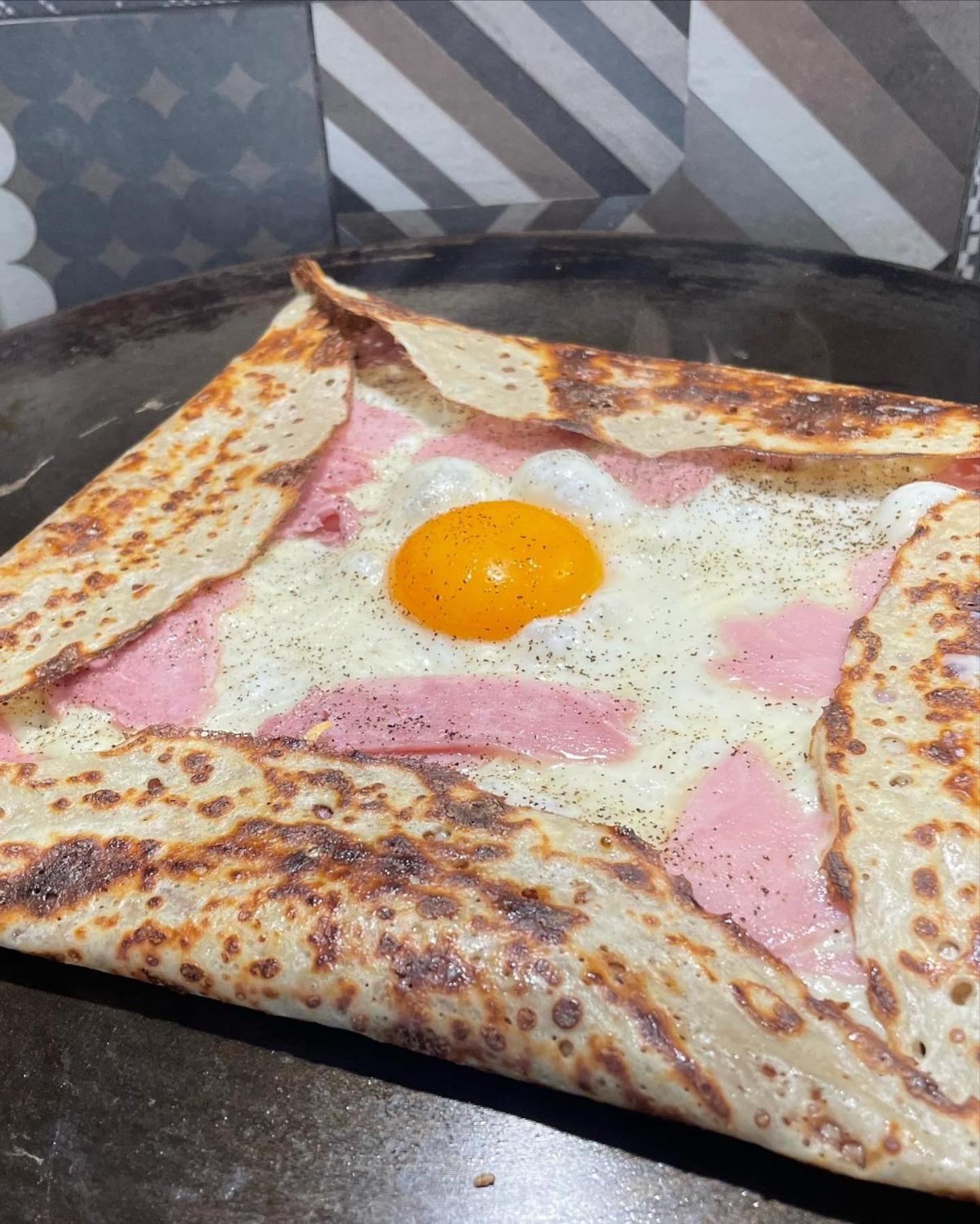 A Louer Au Coeur Du Carre D Or A Nice, Rue Dalpozzo A 150 Metres Des Plages