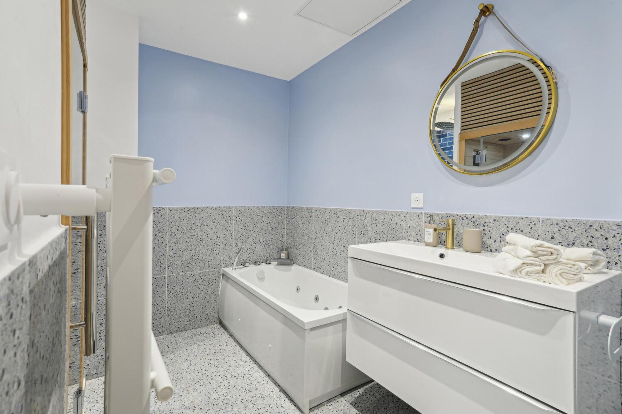 Apartment Lavie Maison Trio Seaside With Sauna And Hot Tub