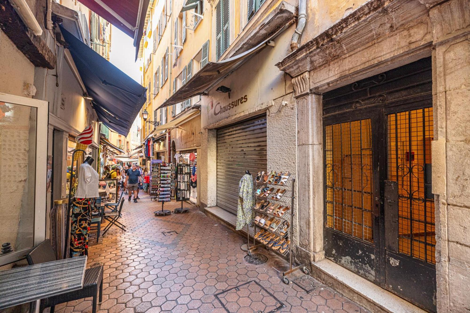 2 Bdr Heart Old Town * Nice