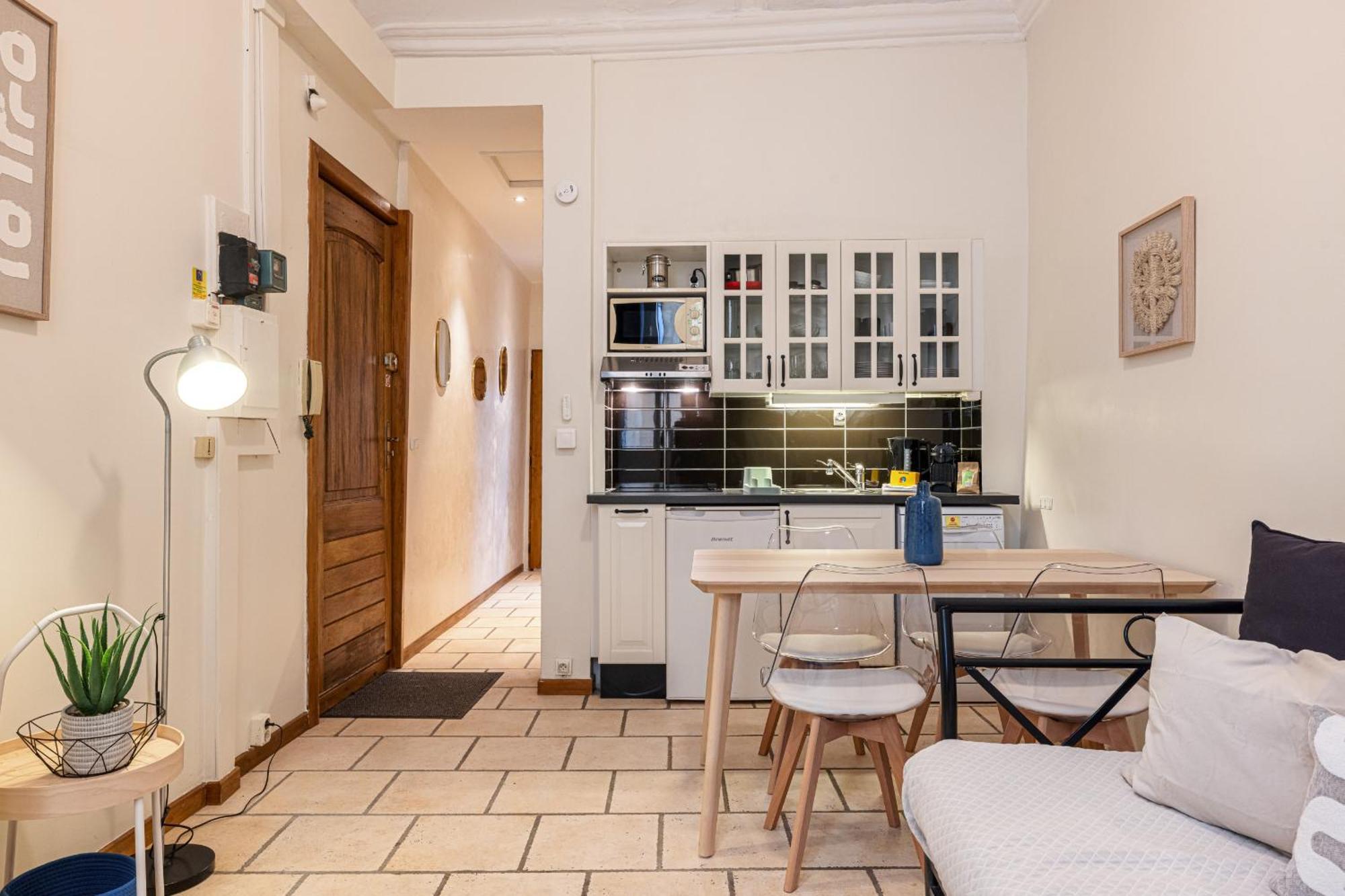 2 Bdr Heart Old Town * Nice