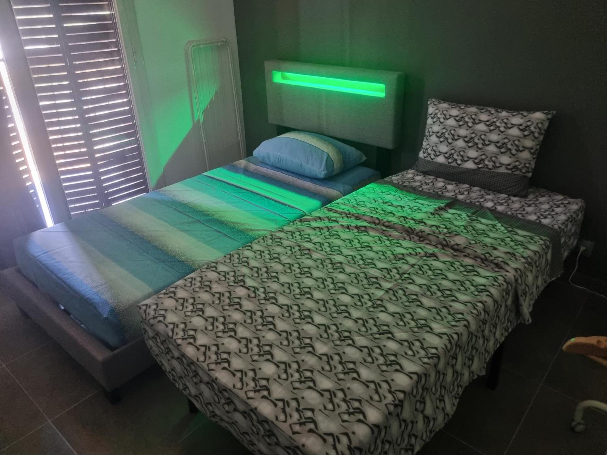 Privative Renove 2024, Climatisation, Tramway Sur Place , 12 Min Centre, 16 Min Plage, Apercu Lateral Mer, 2 Wc Avec 2 Salle De Bain, Private Renovated 2024, Air-conditioned , Tram On Spot, 2 Toilets And 2 Bathrooms Nice