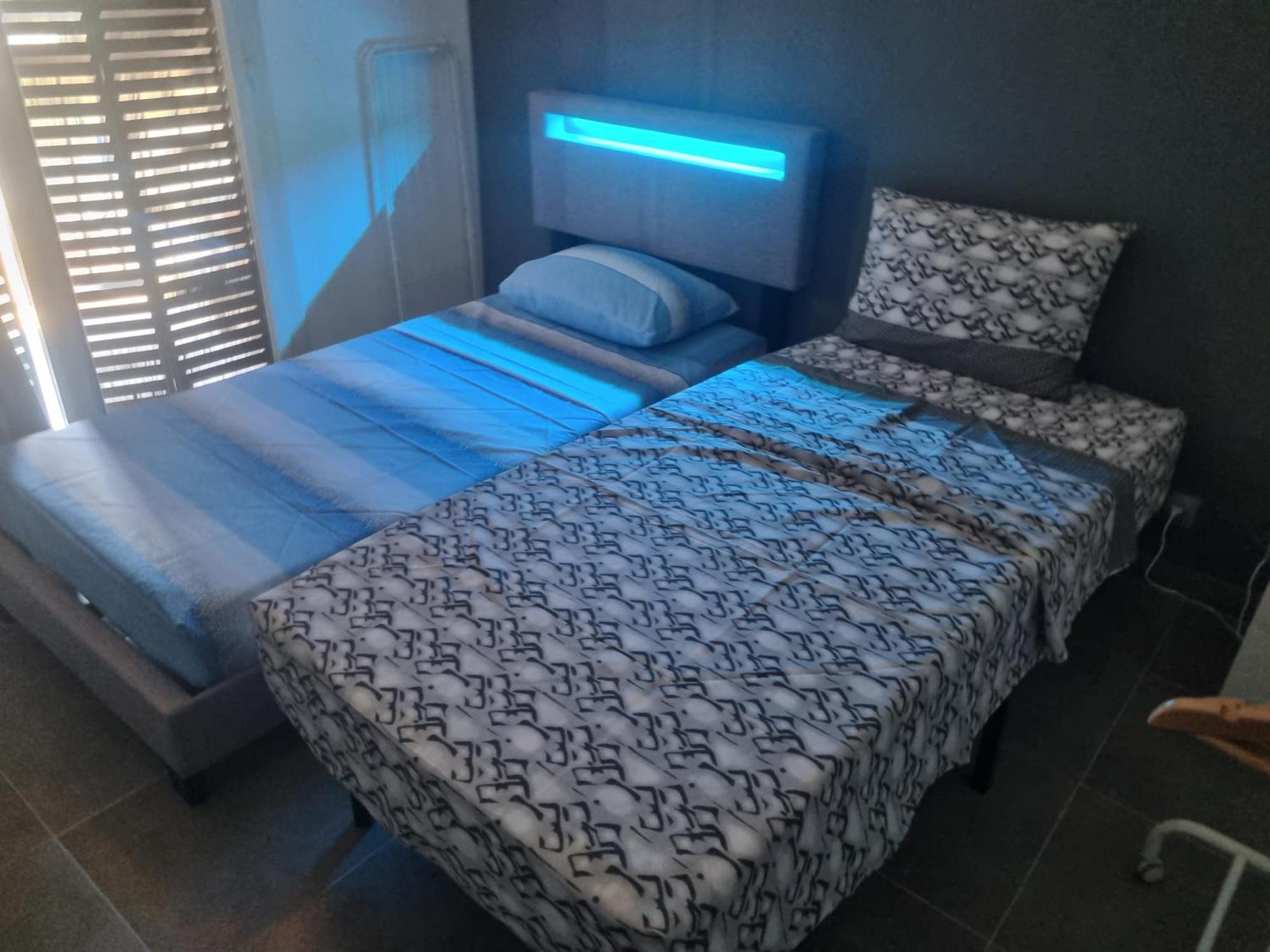 Bed & Breakfast Privative Renove 2024, Climatisation, Tramway Sur Place , 12 Min Centre, 16 Min Plage, Apercu Lateral Mer, 2 Wc Avec 2 Salle De Bain, Private Renovated 2024, Air-conditioned , Tram On Spot, 2 Toilets And 2 Bathrooms