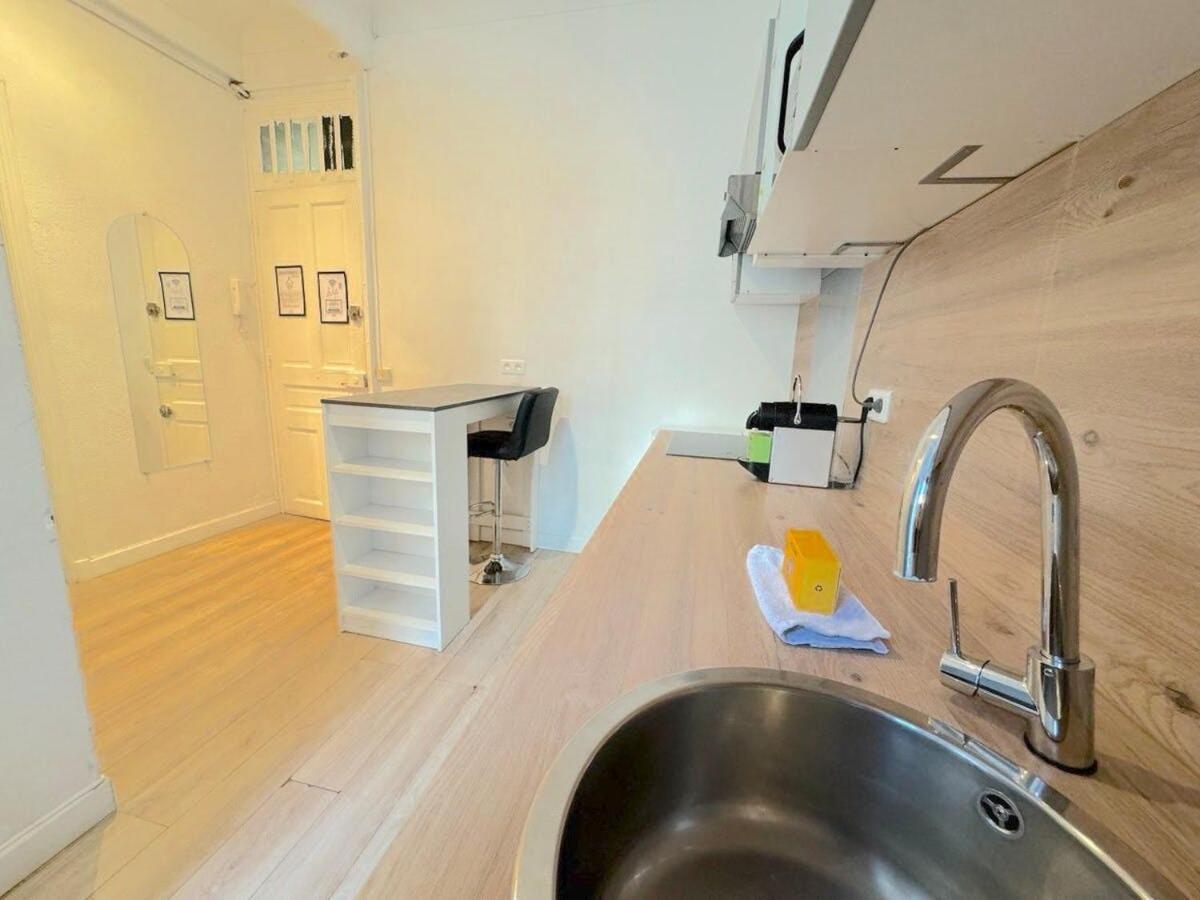 600m Port, Tramway, Clim, Wifi Apartamento *