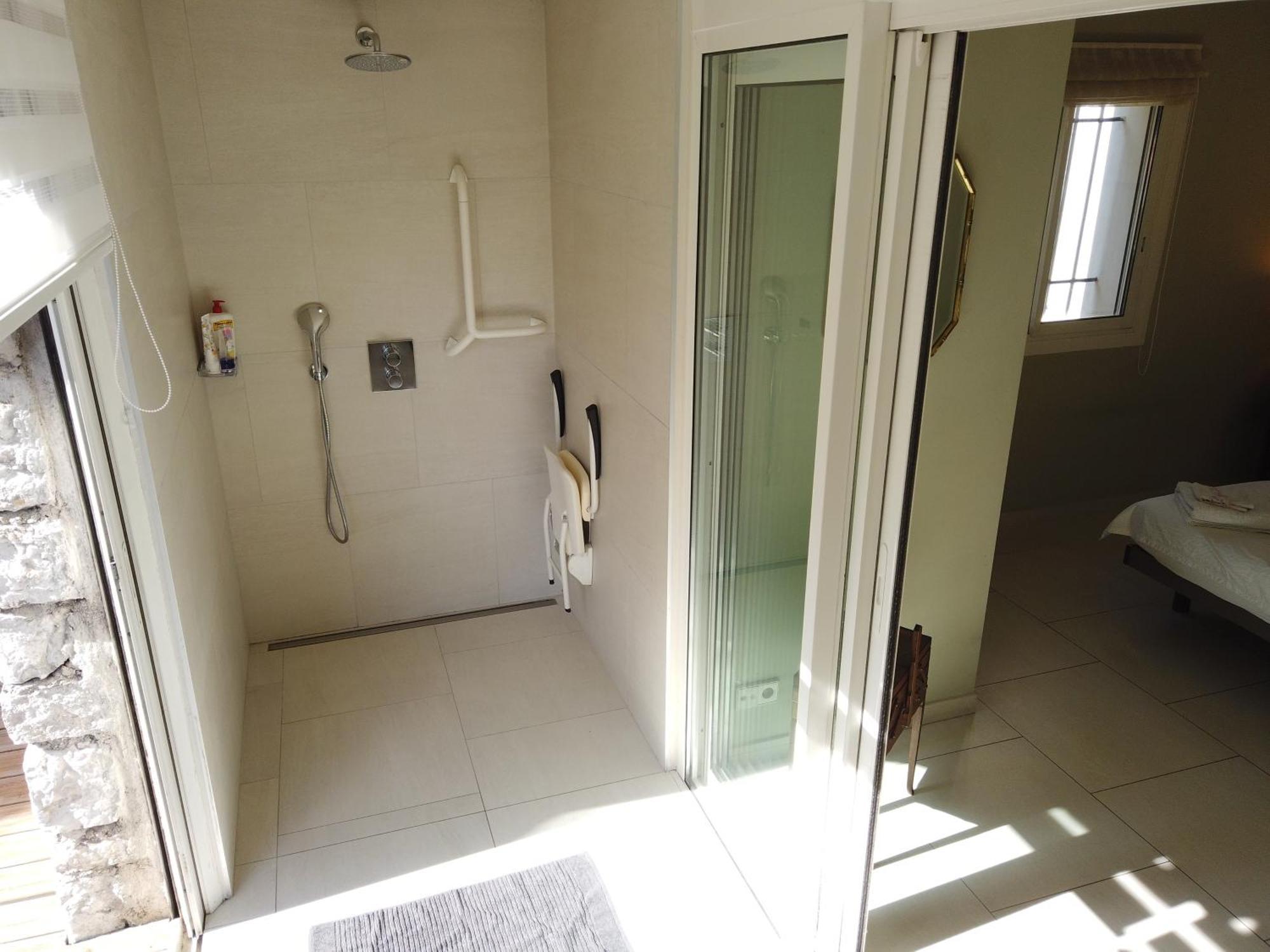 Villa Spacieuse, Totalement Adaptee Aux Normes Pmr Nice