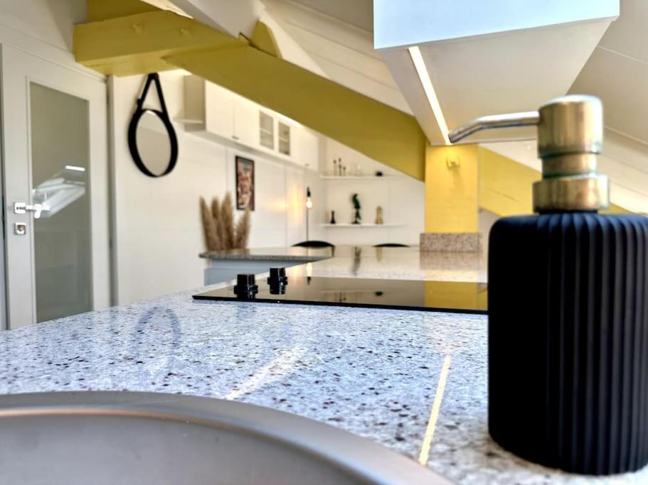 Joli Studio, Idealement Situe, Tres Proche Gare Apartment *