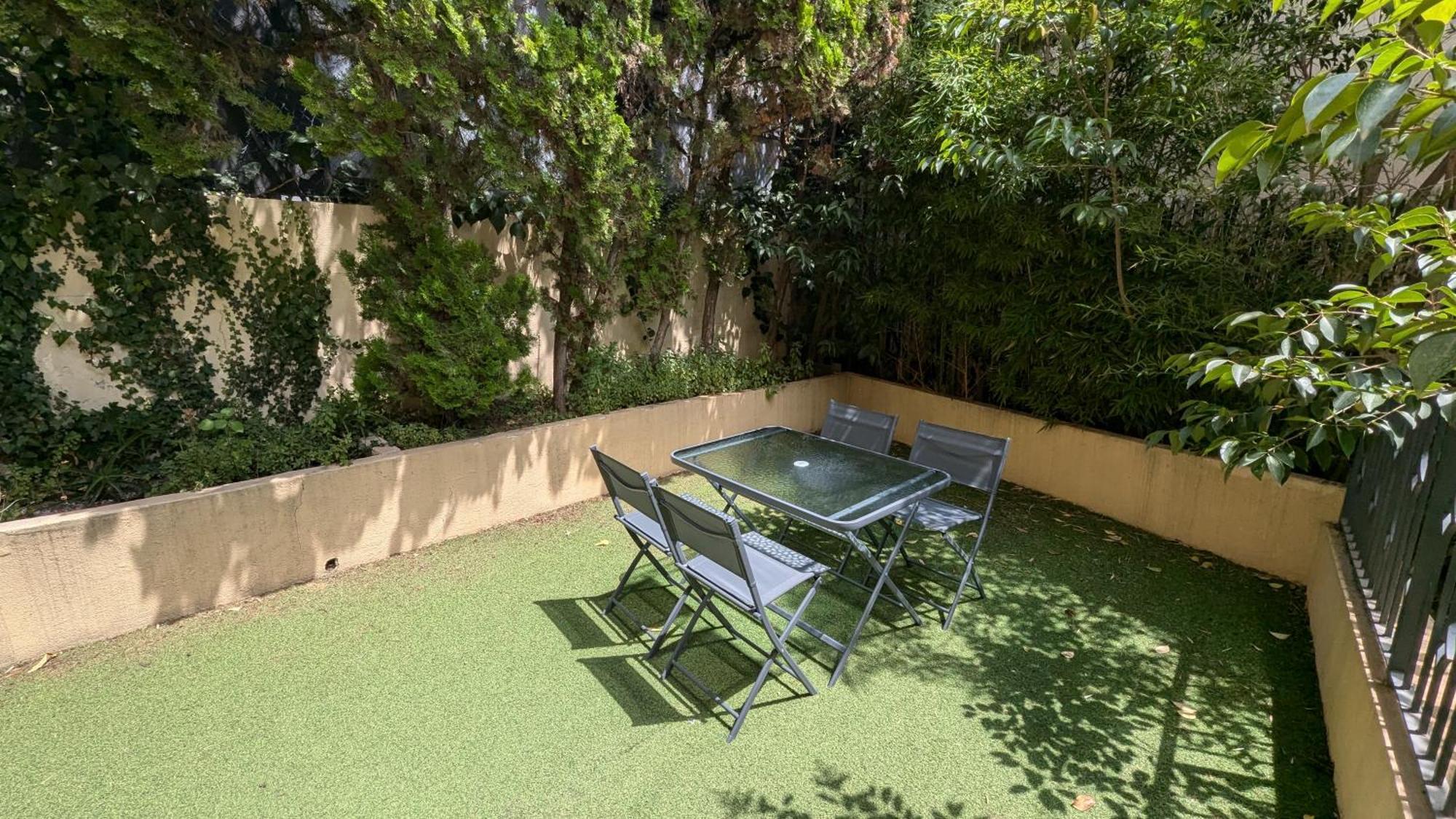 Apartment Les Volets Bleus
