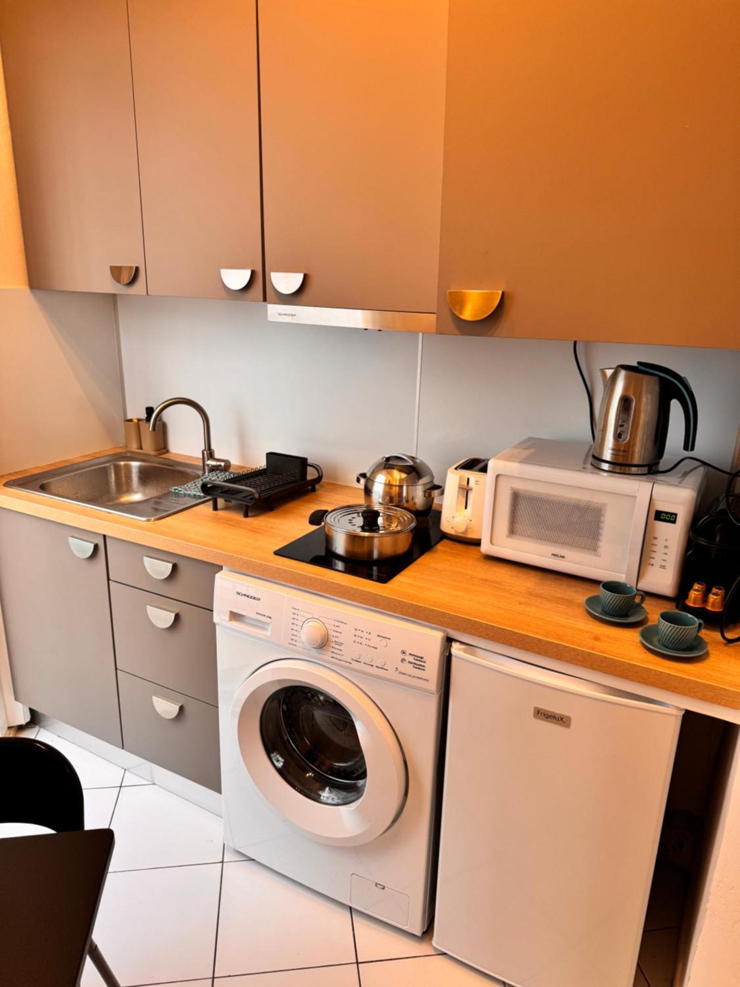Peaceful Flat W Wifi Very Close To Pl Massena Refurbished Apartment