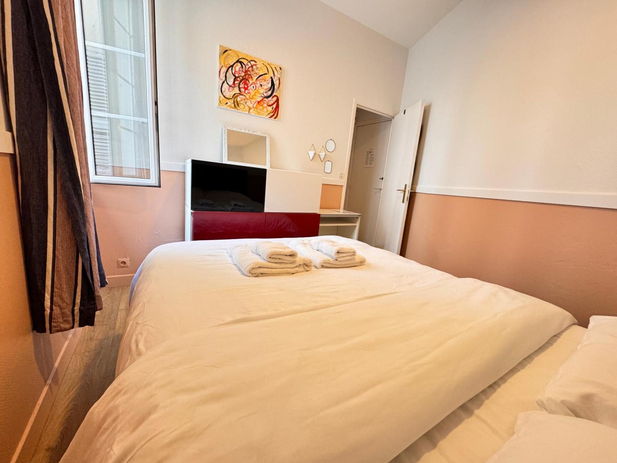 Peaceful Flat W Wifi Very Close To Pl Massena Refurbished