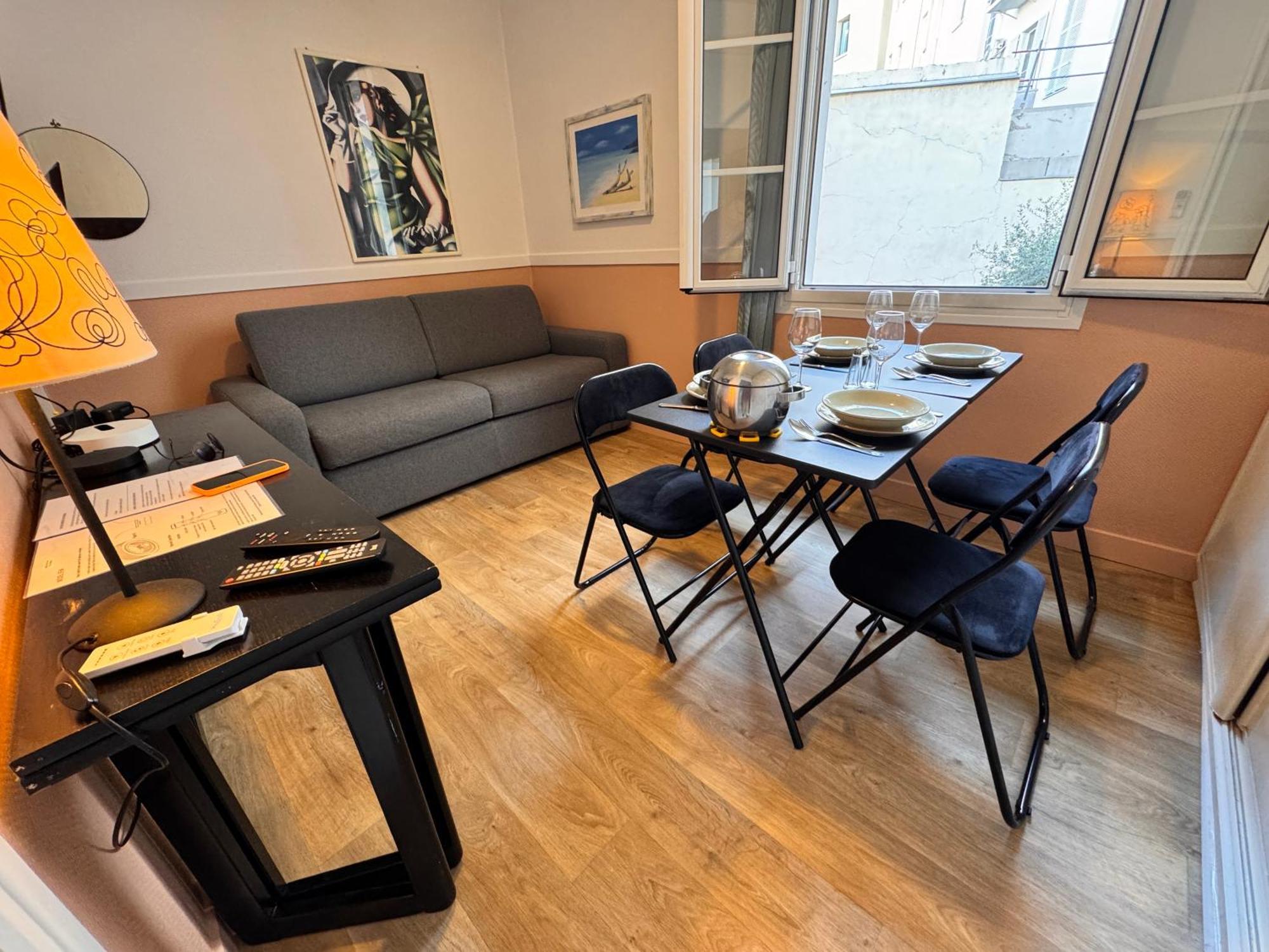 Apartment Peaceful Flat W Wifi Very Close To Pl Massena Refurbished *