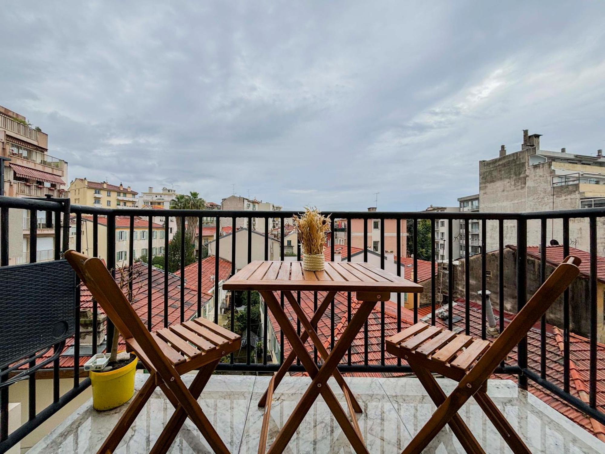 Apartment Potiers - Parking, Wifi, 2pers