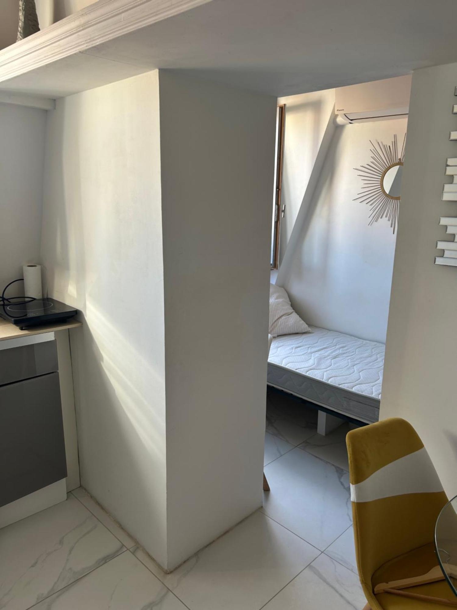 Centre Apartment *