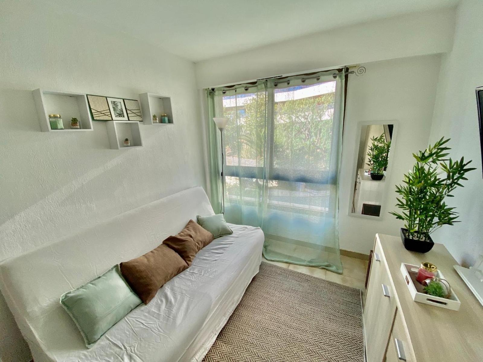 Ouest Apartment Nice
