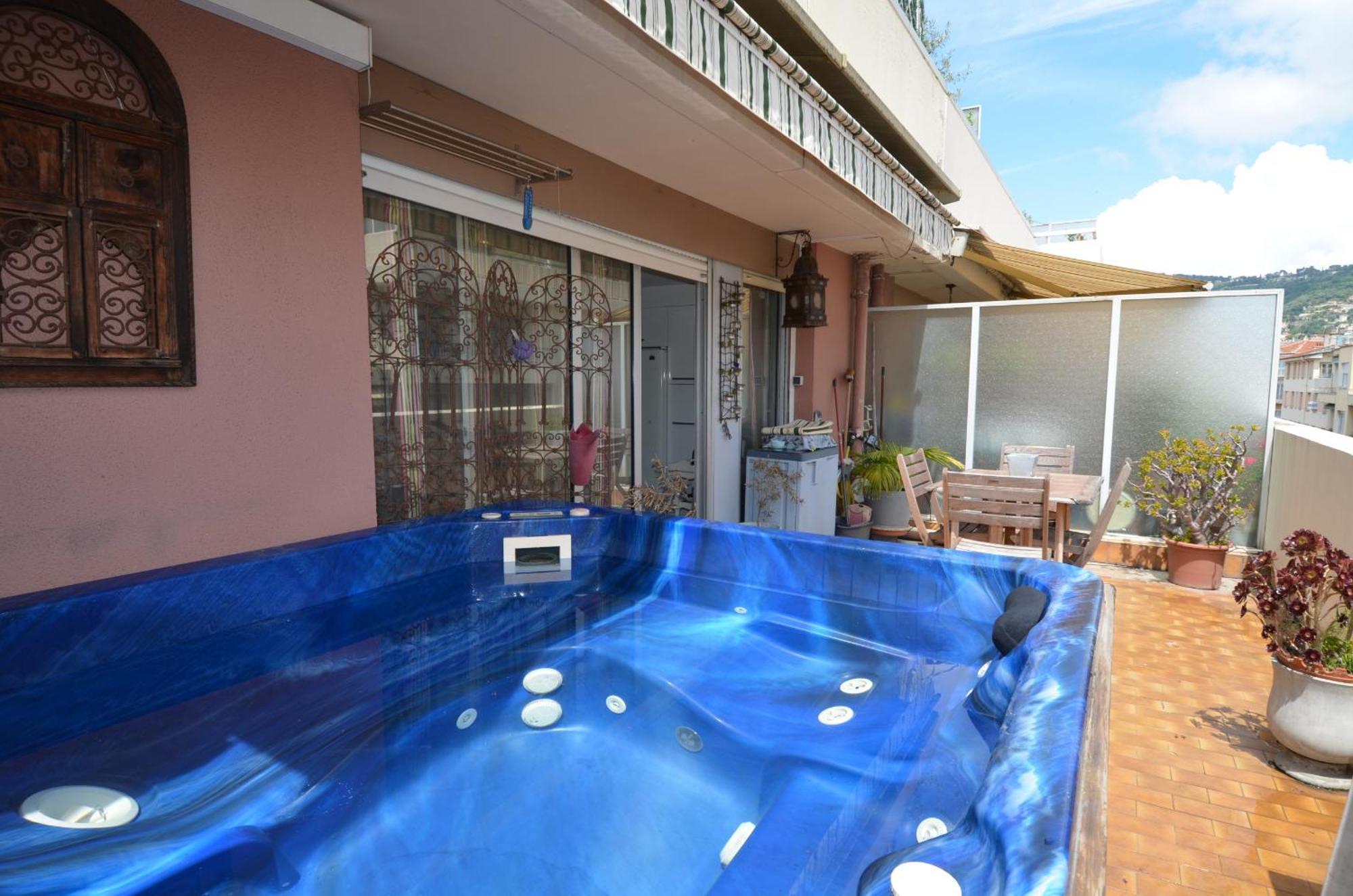 Apartamento Siena - 6 Personnes Avec Terrasse Et Jacuzzi Plein Coeur Centre-ville Quartier Du Port De *