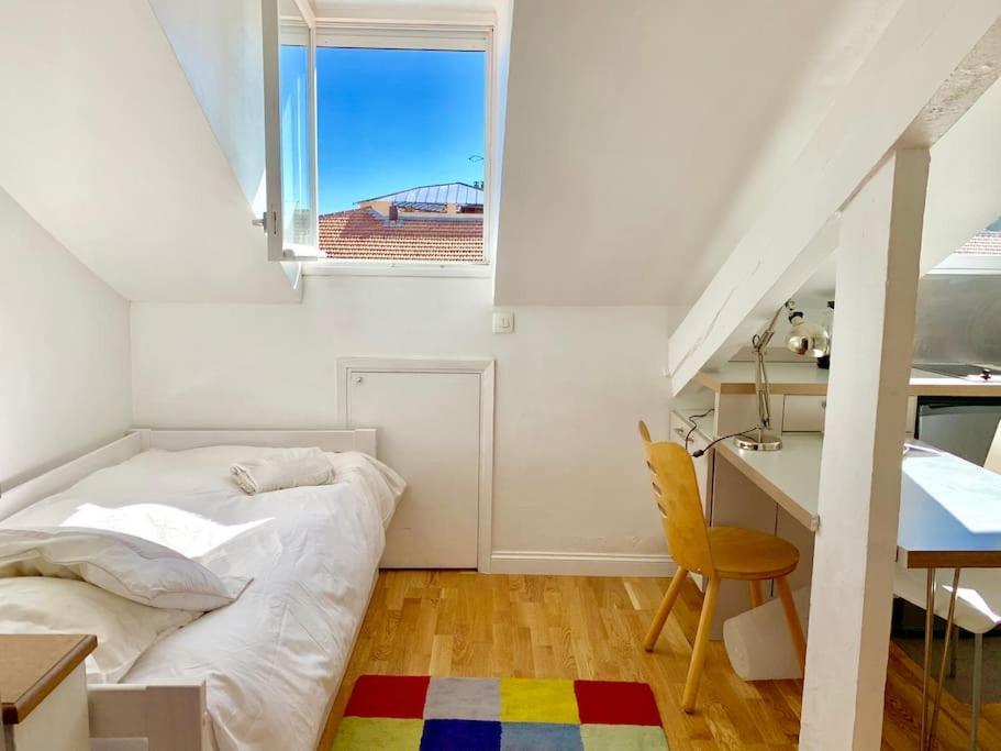Renovated Chic Location *