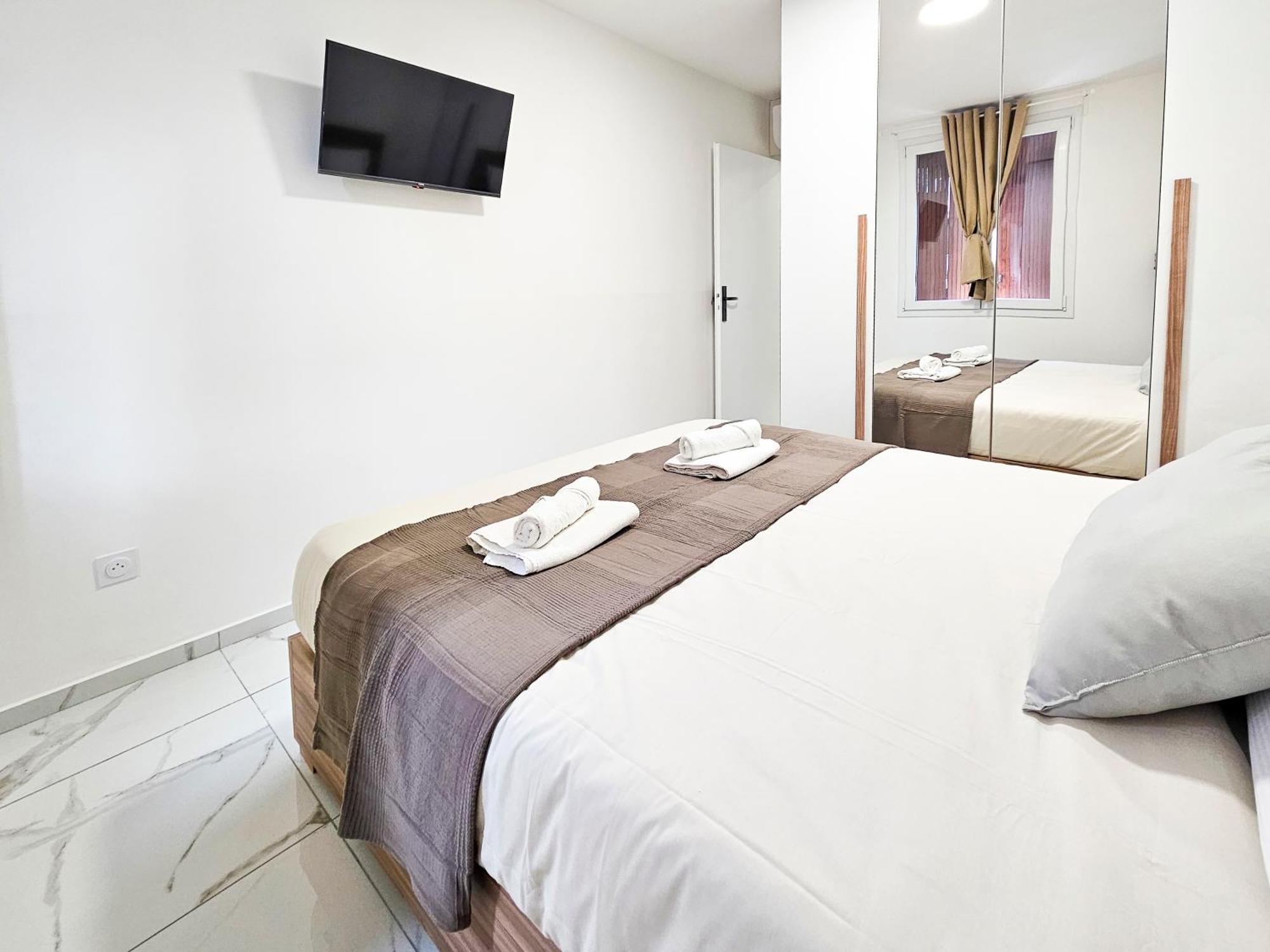 New Big Flat 8 Pers Ac Wifi Nice