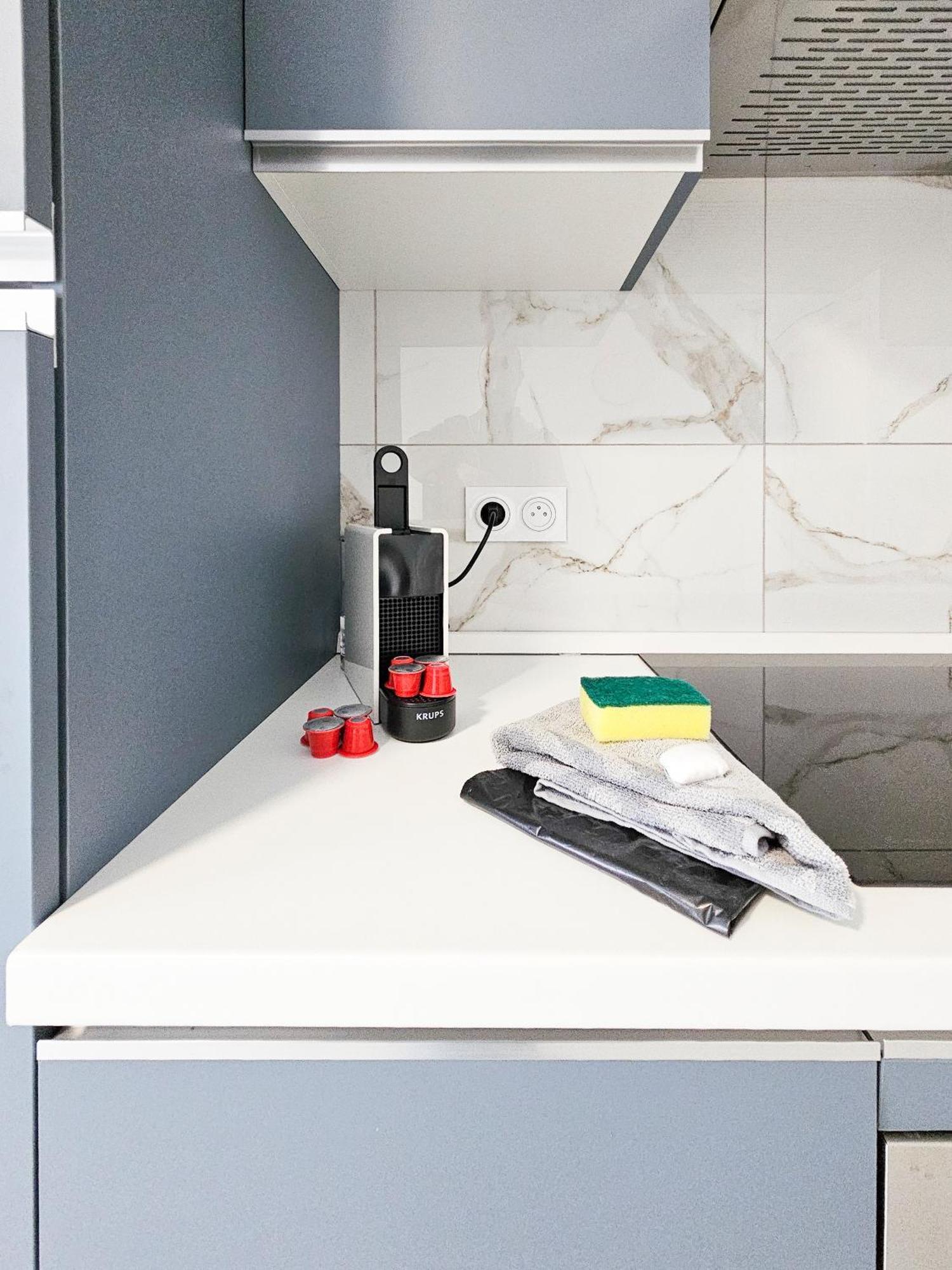 Apartment New Big Flat 8 Pers Ac Wifi