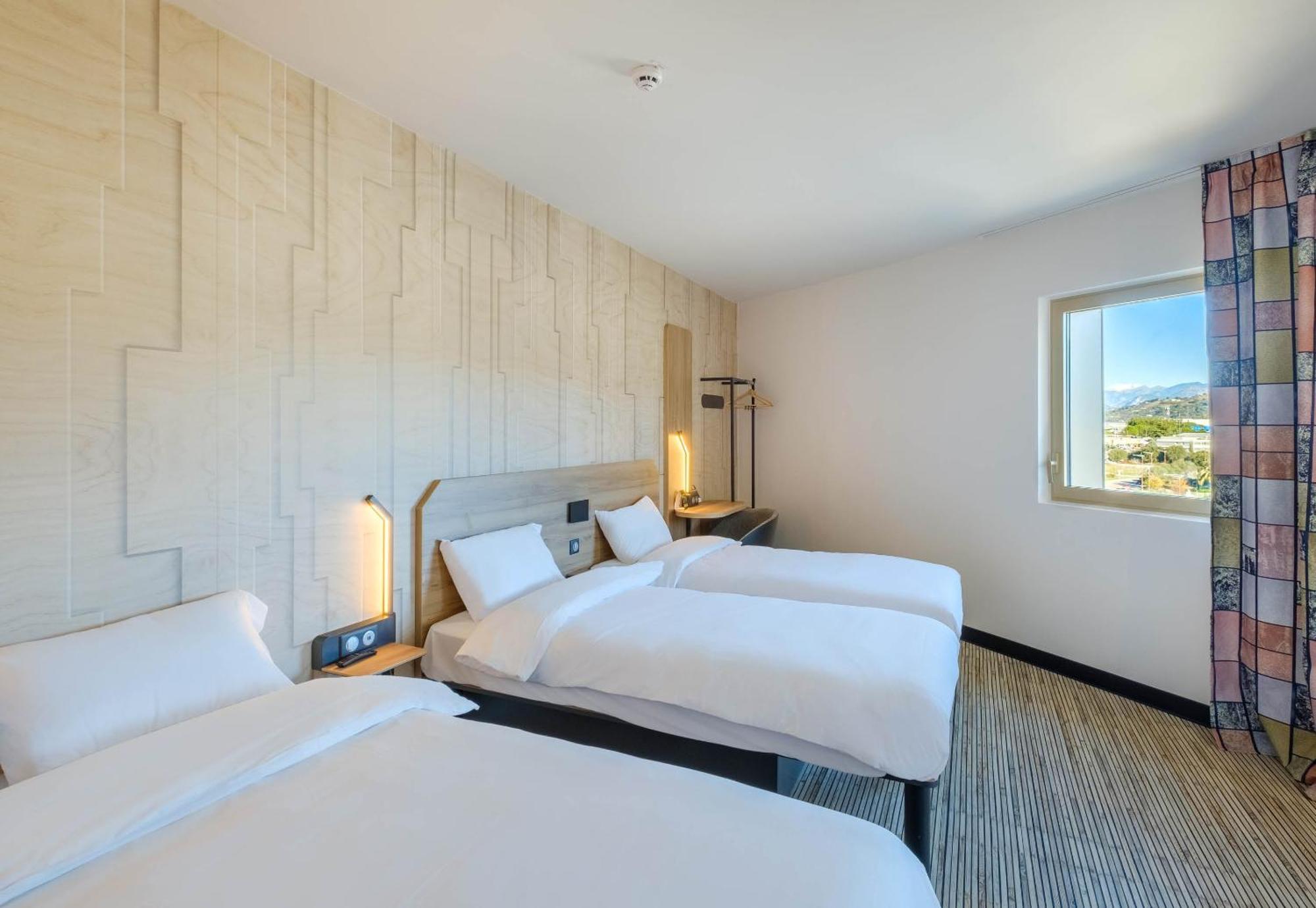 Stade Riviera Hotel
