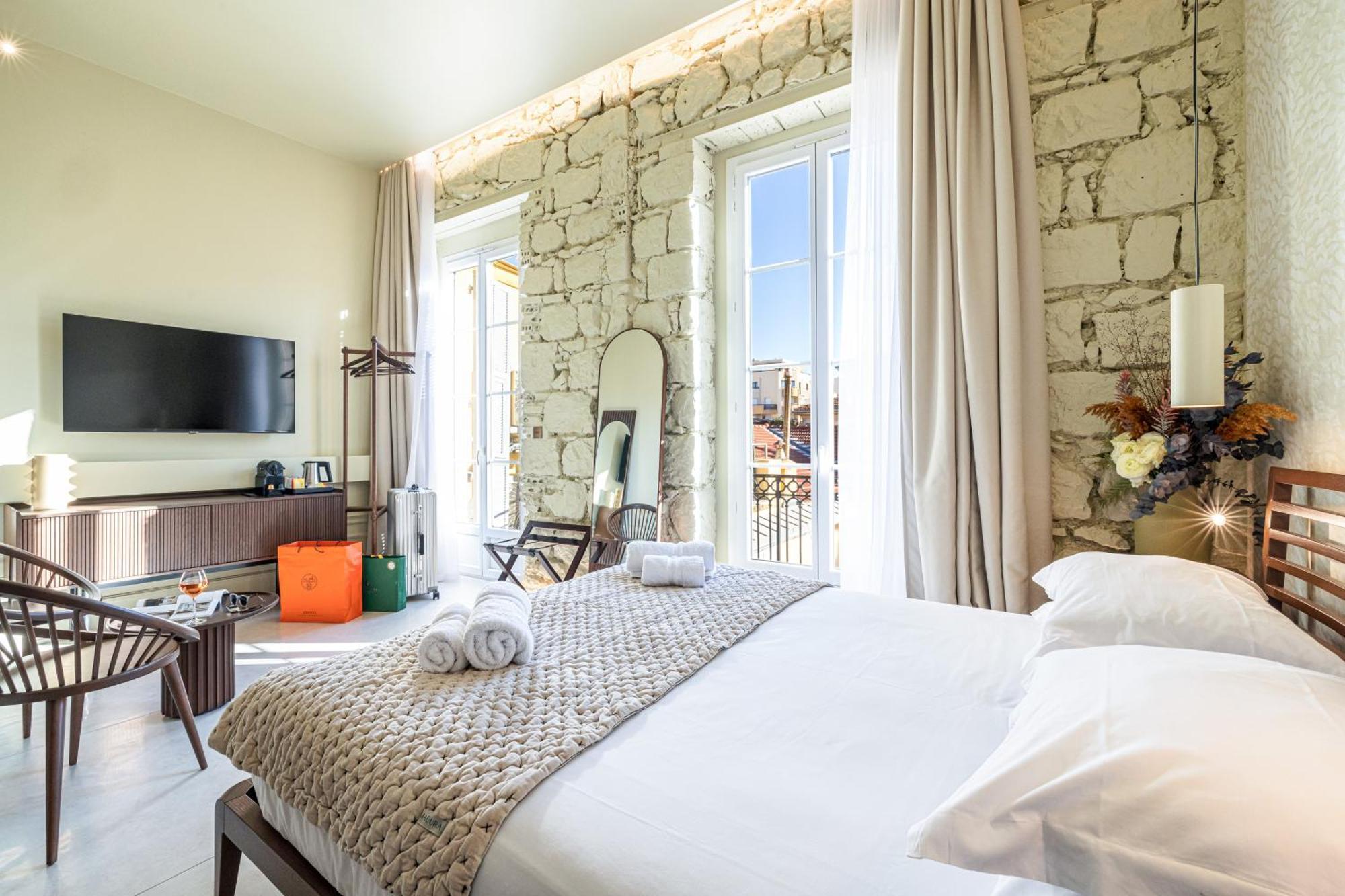 Hotel Naomi Nice