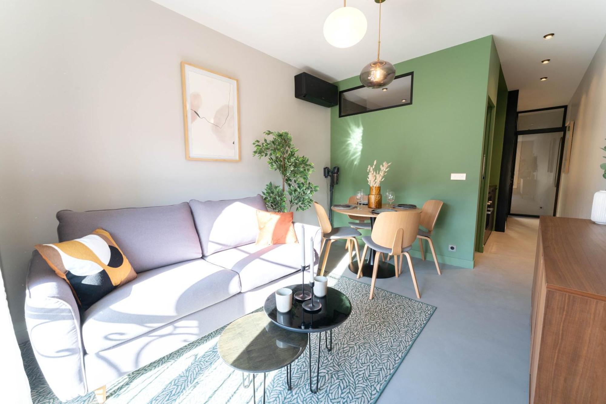 Apartment Old Town Diamond, Adorable Sunny With Ac *