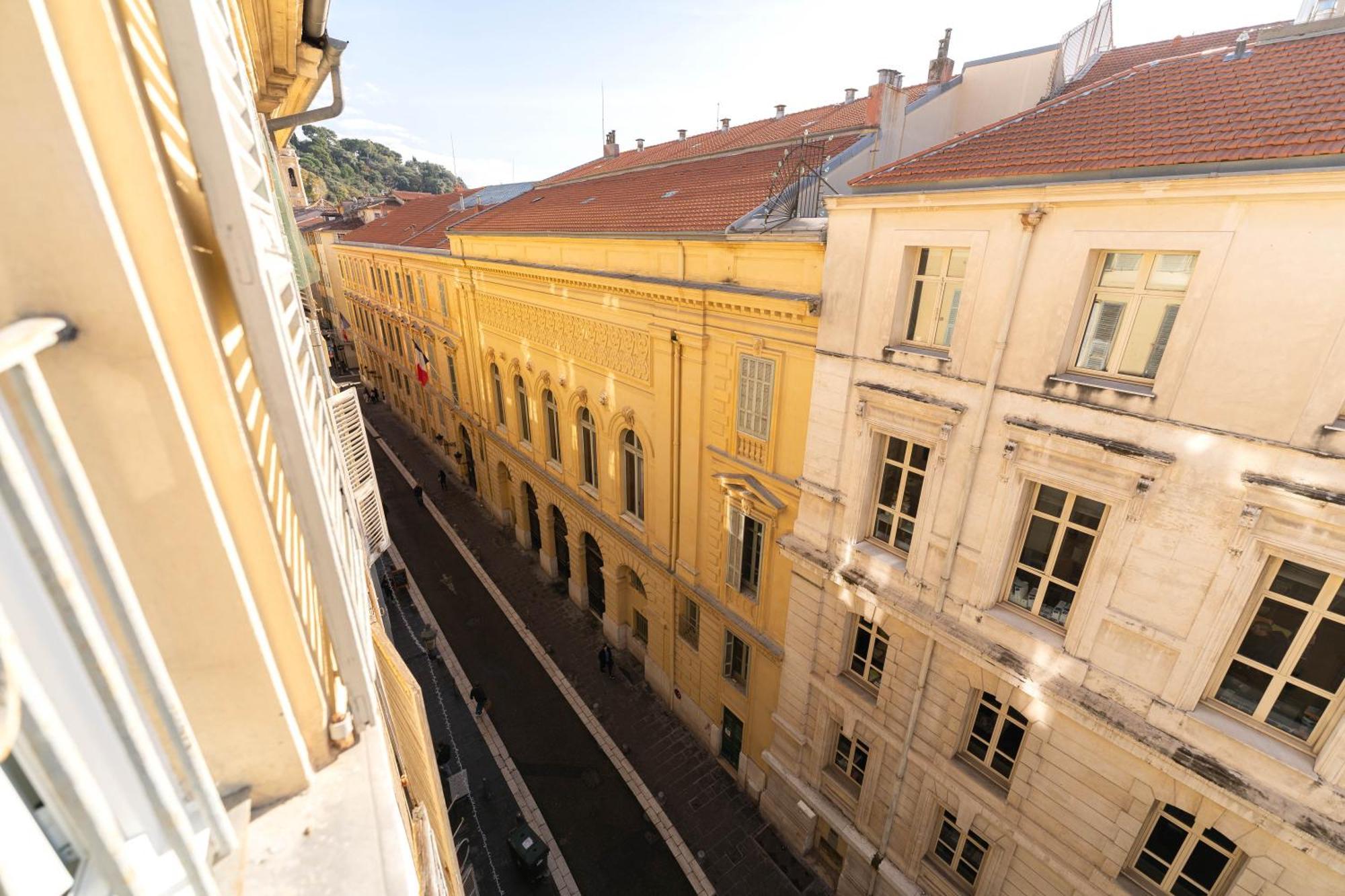 Old Town Diamond, Adorable Sunny With Ac Apartment *