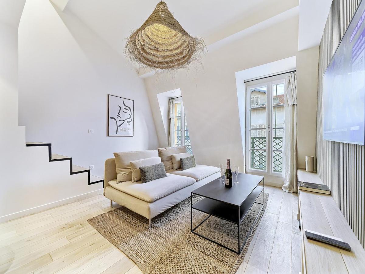 Hyper Centre - Charming Duplex - Luxury - Reversible Air Conditioning - 10 Mins From Place Massena