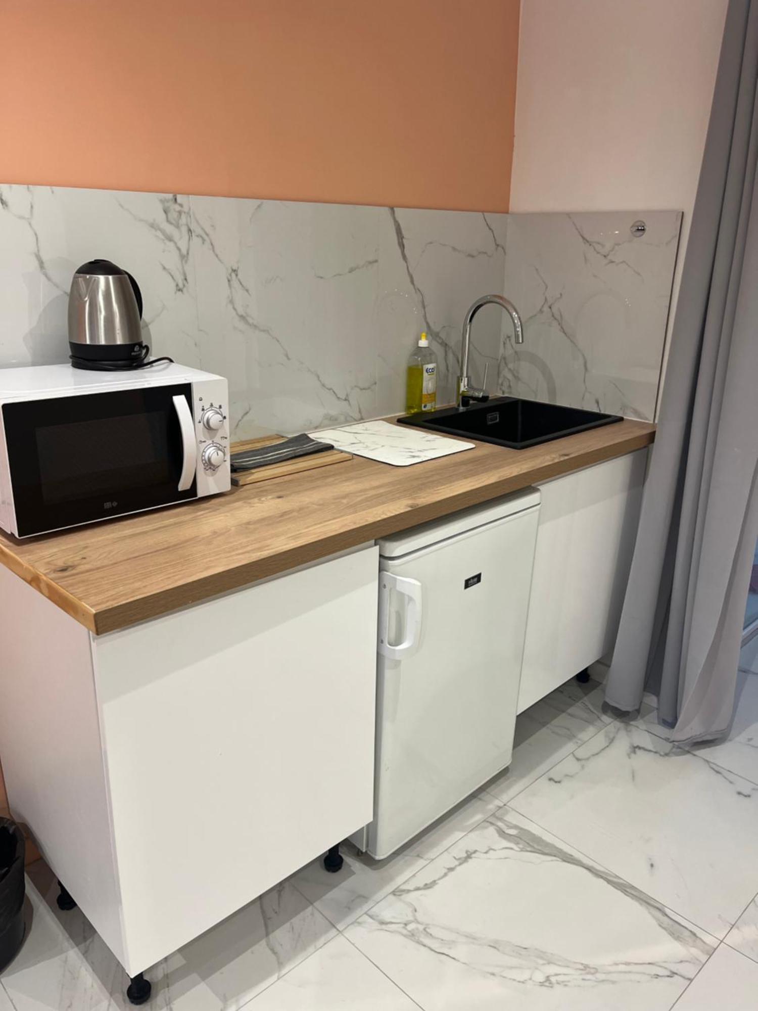 Lyonnais Hostel Nice