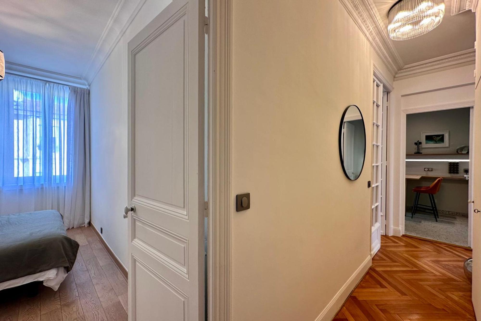 Quai Promenade View Balcony With Breathtaking View Apartment Nice