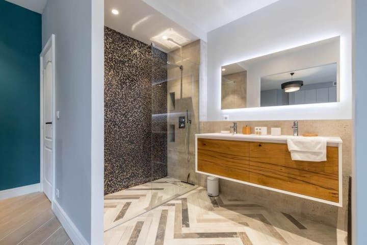 Luxury In Nice