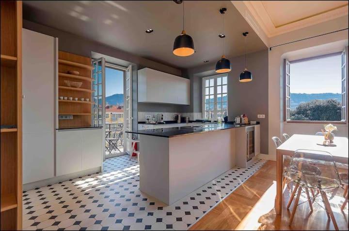 Luxury In * Nice