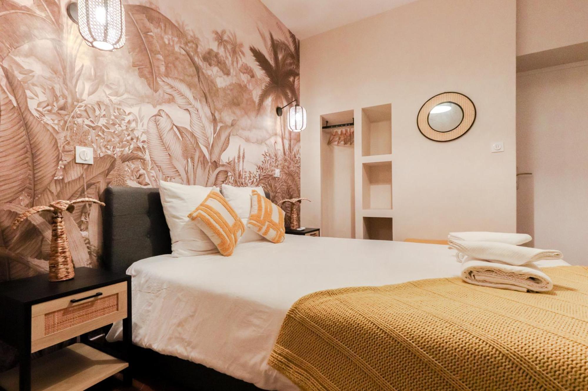 Apartment Nomade - Vieux - 2 - Wifi - Ac - 5 Min Des Plages - 30 Min De Cannes Et Monaco *