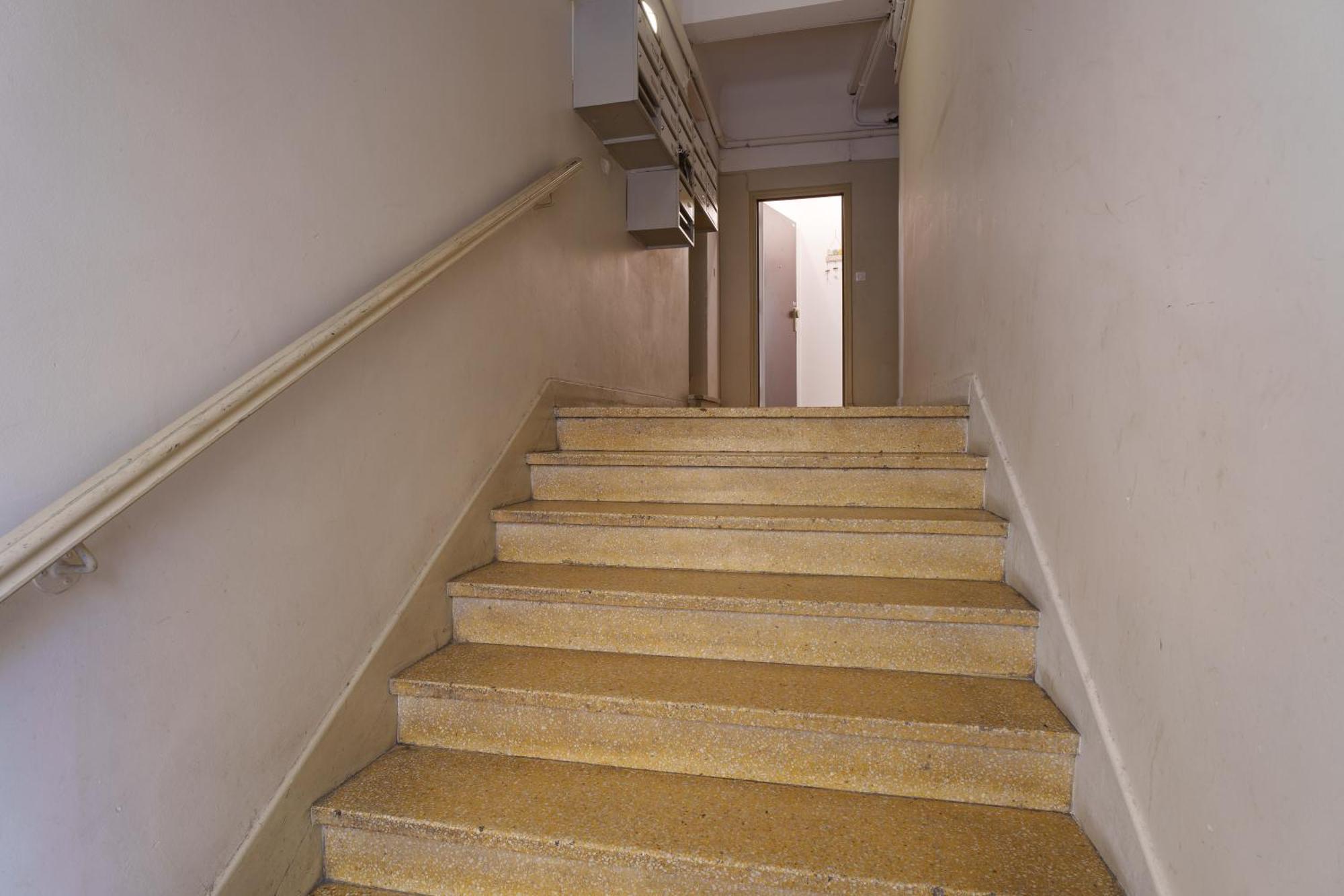 Apartment Renting - Honore - Elegant Near Promenade Des