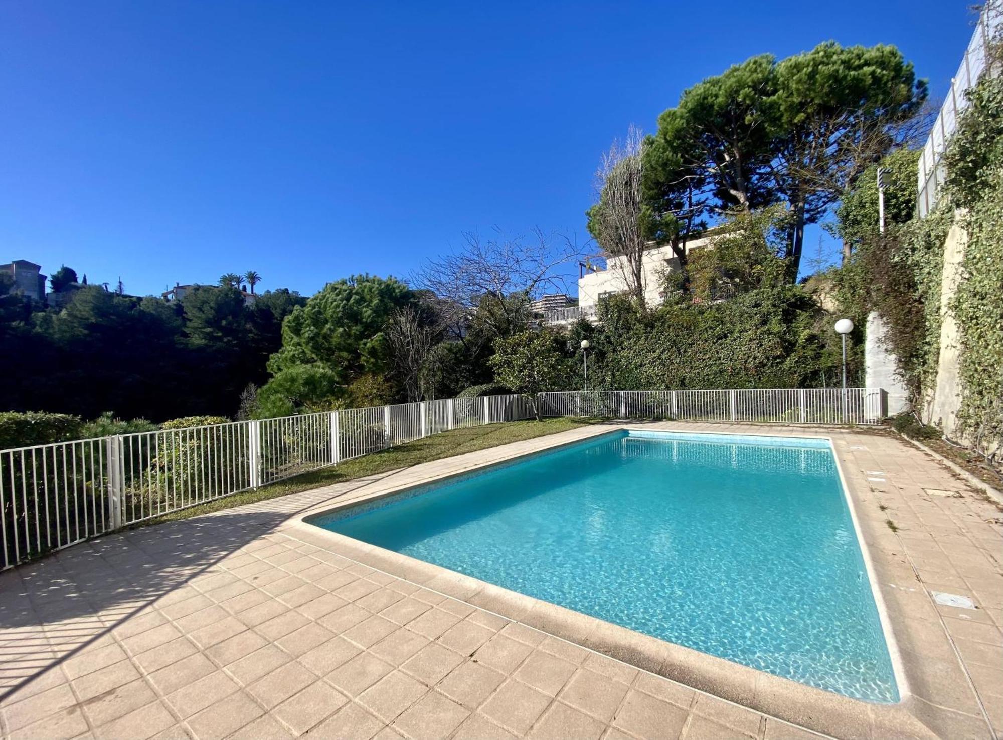 Ouest 2p Sea View, Pool, Quiet * Nice