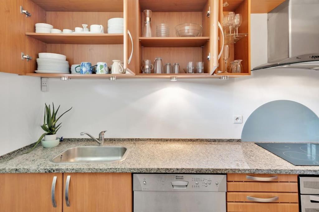 Apartamento La Prom - A Two Bedroom With A Sea View
