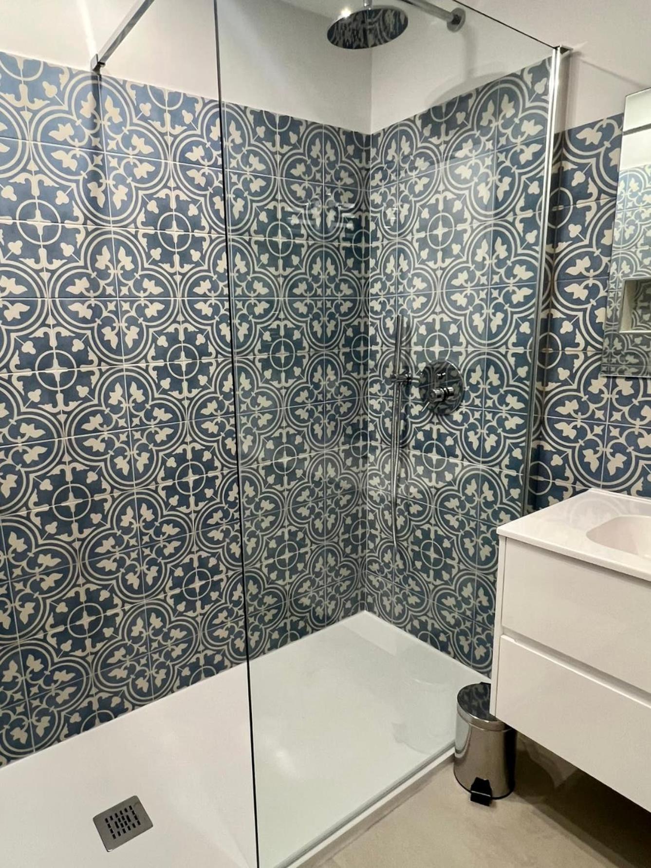 Risso - One Bedroom With Pool, Newly Renovated In Spring 2024 Nice